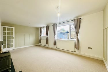 3 bed house, Tevery Close, Beeston, Nottingham, NG98DU - Image 2